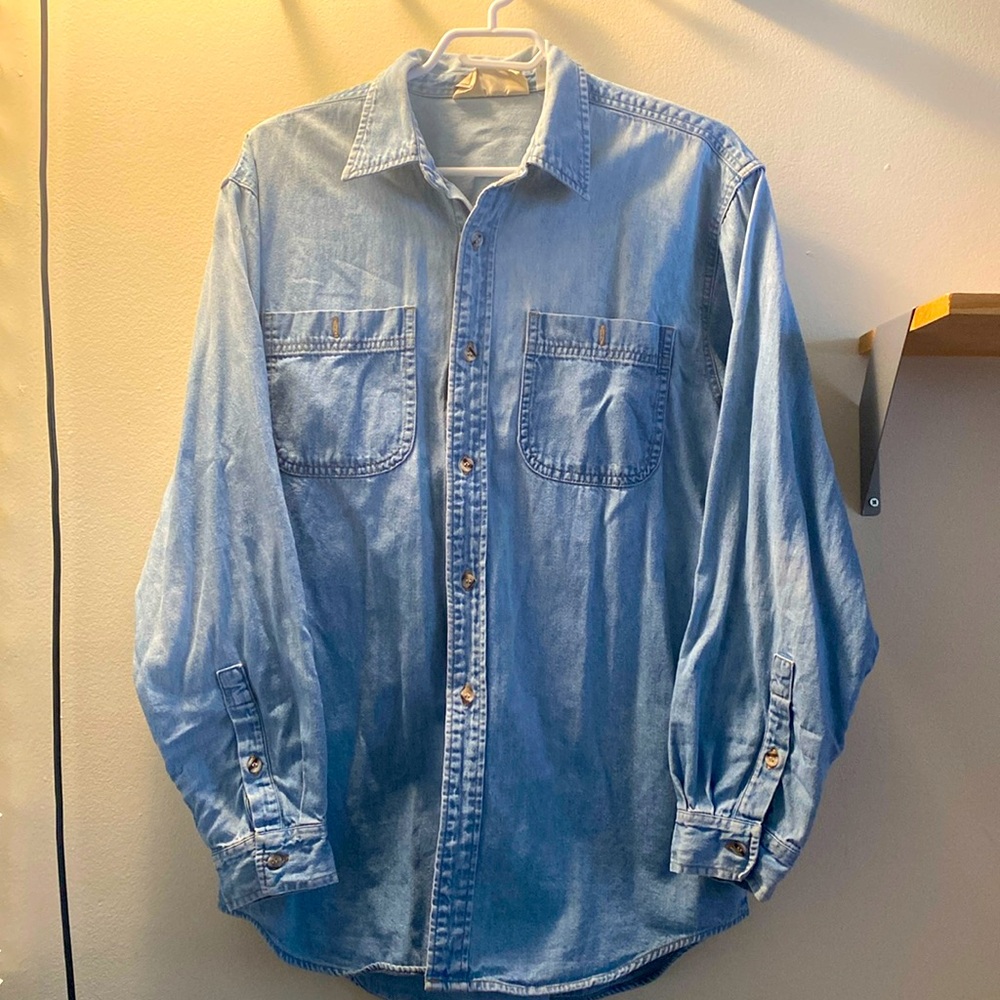 Fine line classic button down